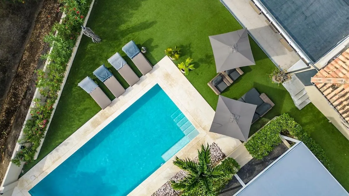 Villa Leon Spacious Tropical Villa With Pool And Outdoor Kitchen Jan Thiel 0*,  Curacao