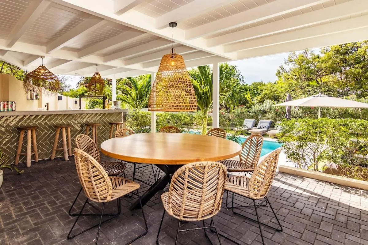 Villa Leon Spacious Tropical Villa With Pool And Outdoor Kitchen Jan Thiel