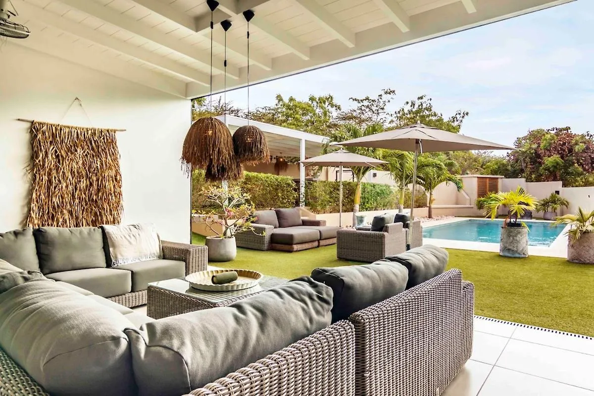 Villa Leon Spacious Tropical Villa With Pool And Outdoor Kitchen Jan Thiel 0*,