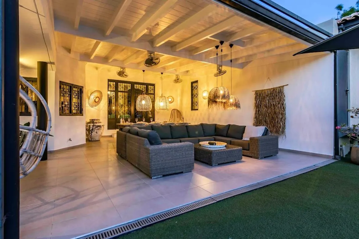 Villa Leon Spacious Tropical Villa With Pool And Outdoor Kitchen Jan Thiel Curacao