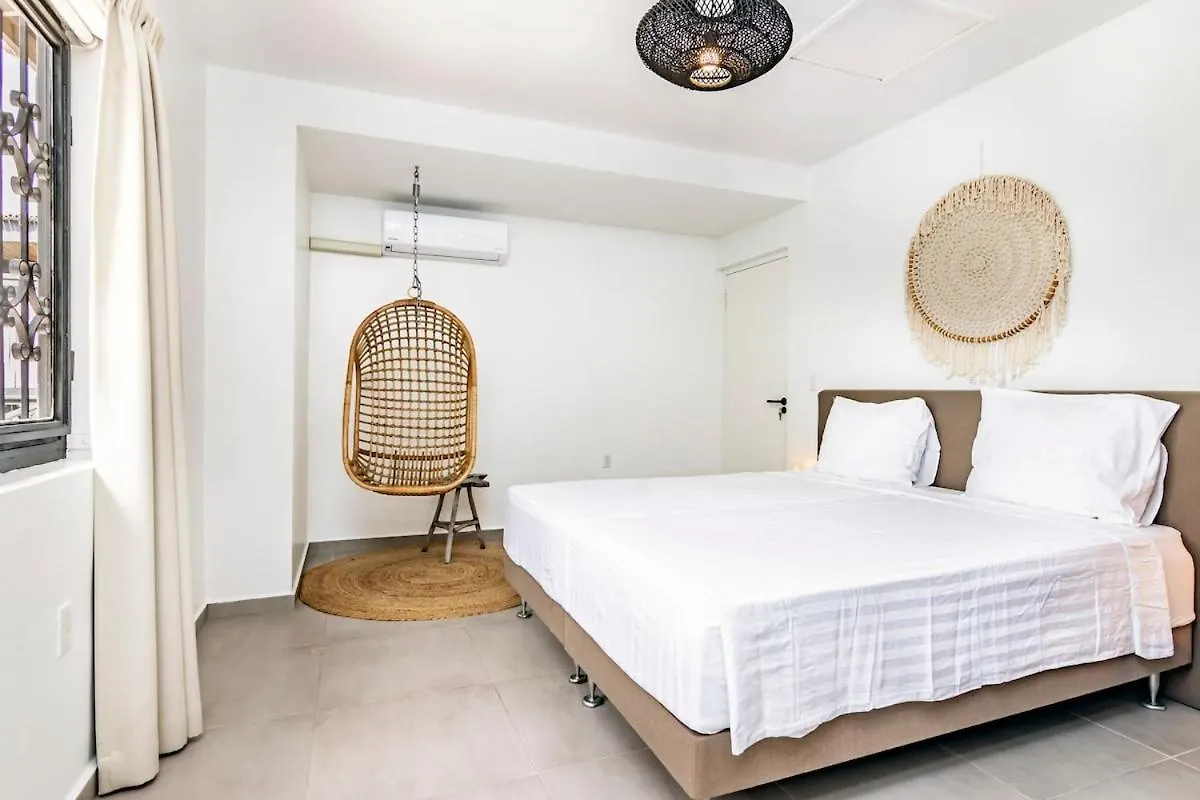 Villa Leon Spacious Tropical Villa With Pool And Outdoor Kitchen Jan Thiel 0*,